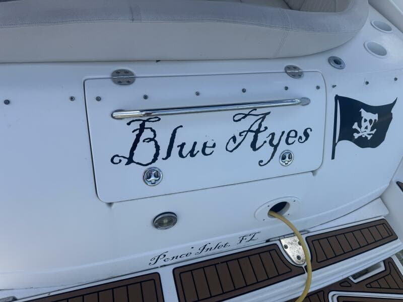 2002 Sea Ray 320 Sundancer