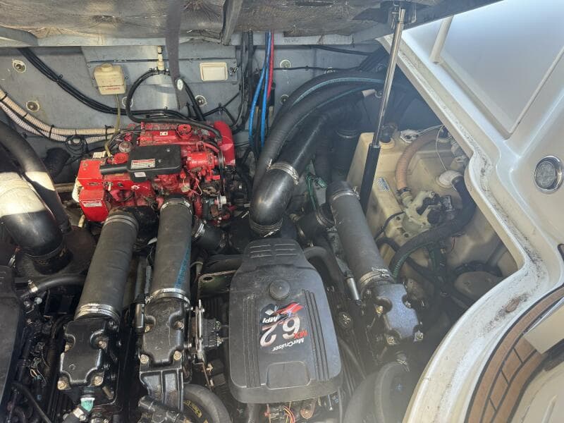 2002 Sea Ray 320 Sundancer