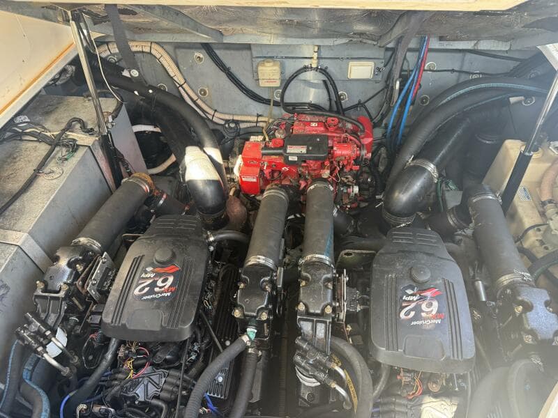 2002 Sea Ray 320 Sundancer