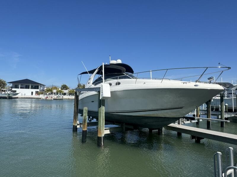 2002 Sea Ray 320 Sundancer