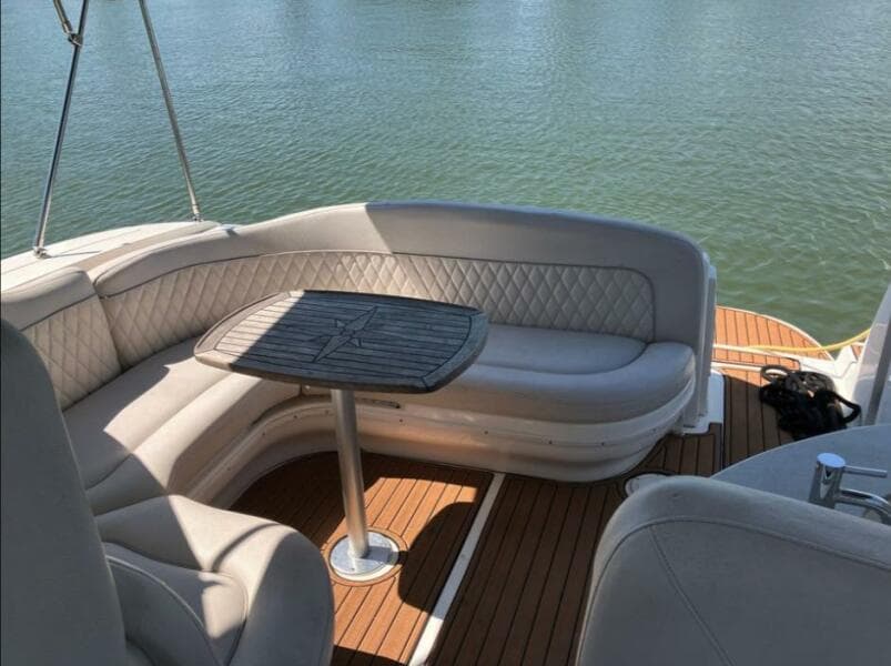 2002 Sea Ray 320 Sundancer