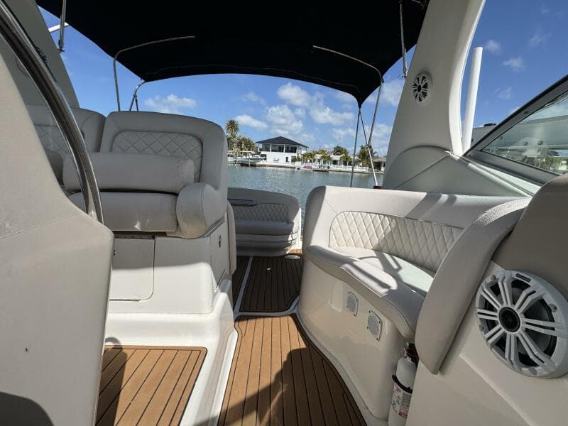 2002 Sea Ray 320 Sundancer