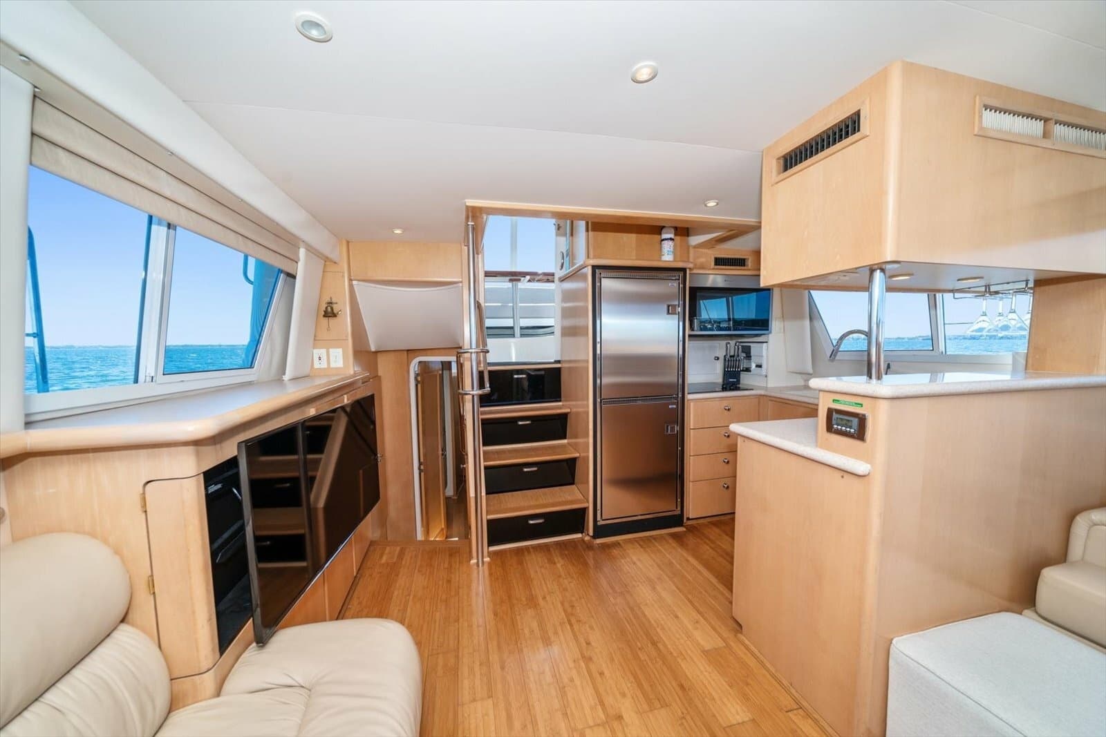 1998 Carver 455 Aft Cabin MY