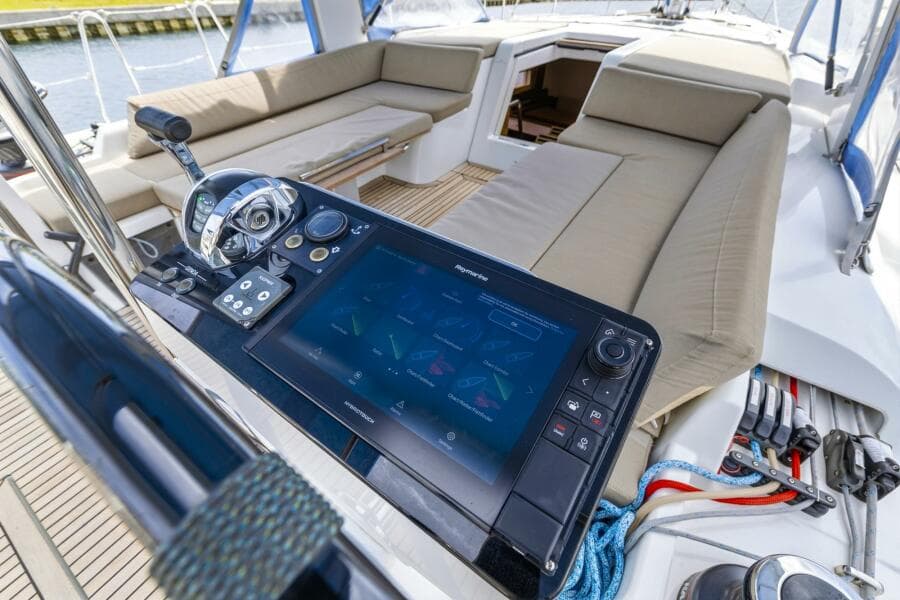2024 Beneteau Oceanis Yacht 54