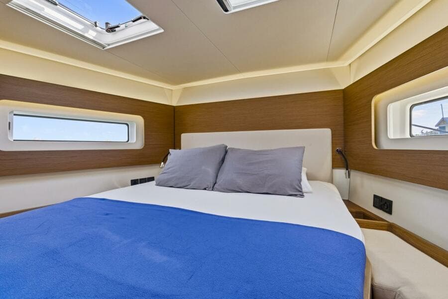 2024 Beneteau Oceanis Yacht 54