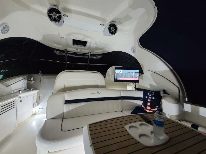 2004 Sea Ray 390 Sundancer