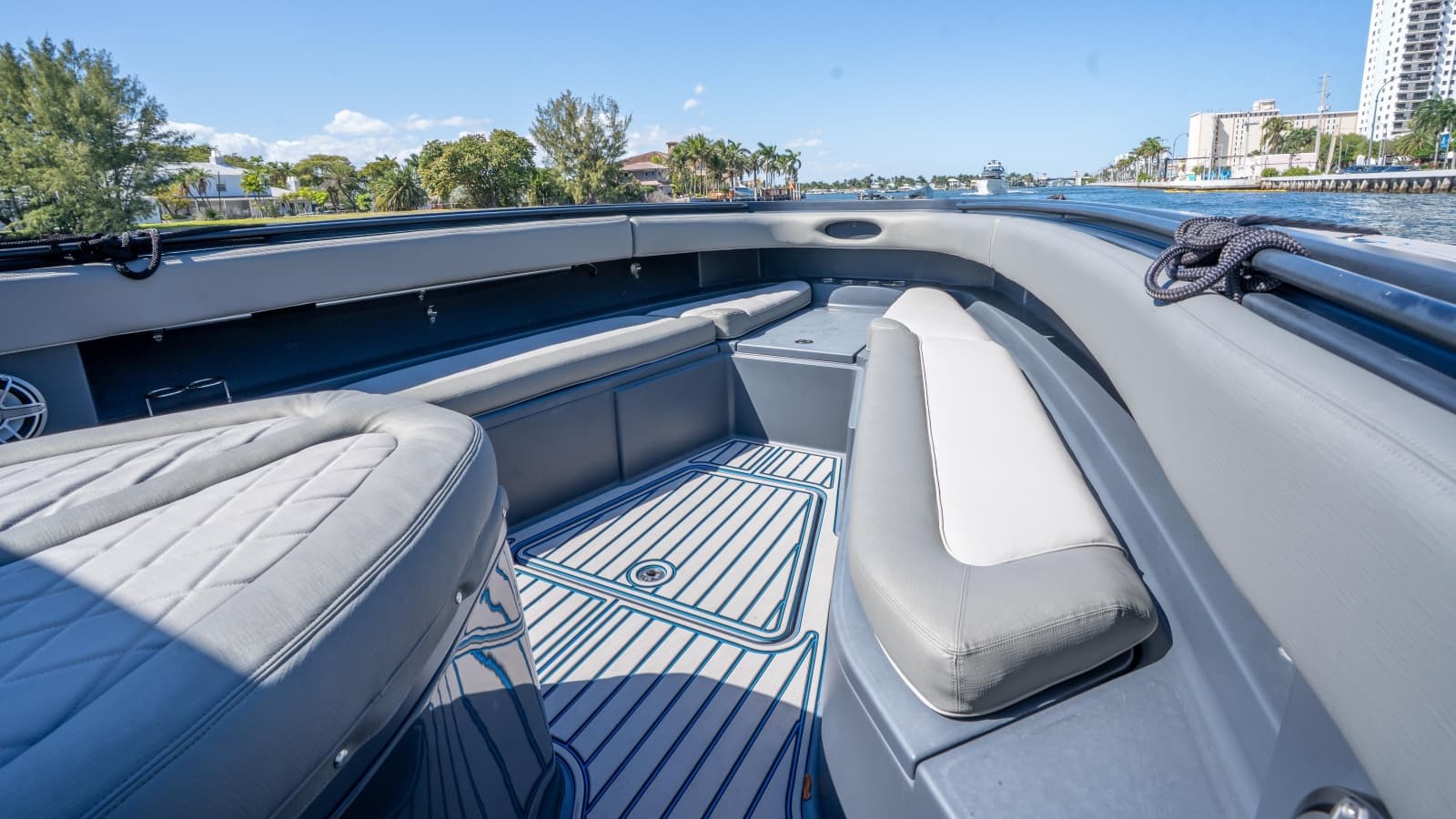 2016 Hydra-Sports 4200 Siesta