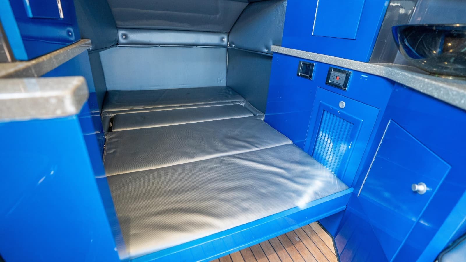 2016 Hydra-Sports 4200 Siesta