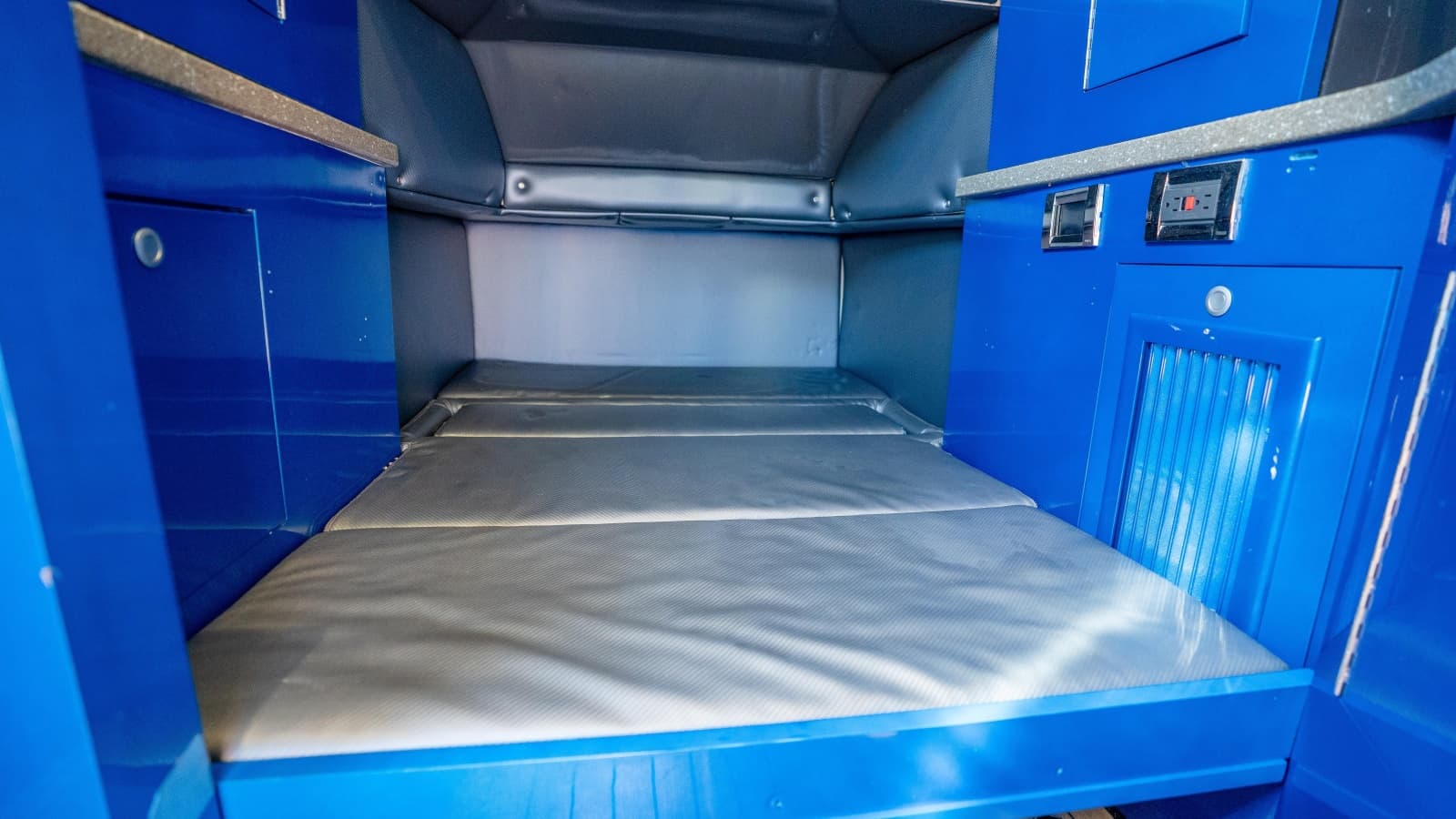 2016 Hydra-Sports 4200 Siesta