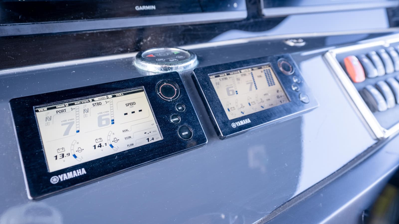 2016 Hydra-Sports 4200 Siesta