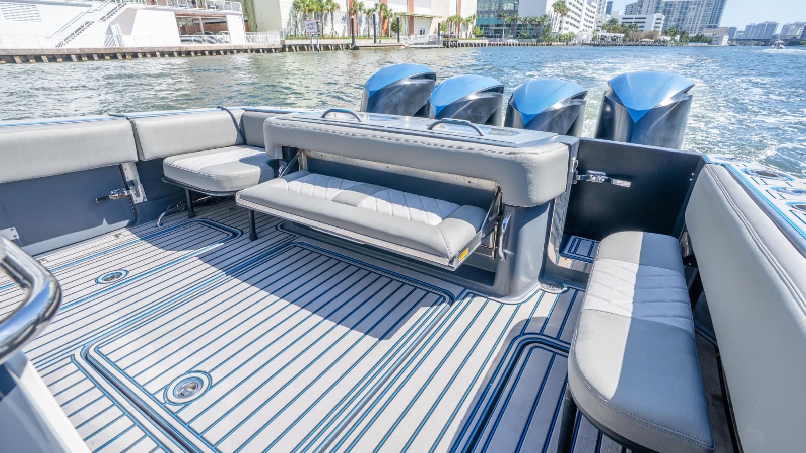 2016 Hydra-Sports 4200 Siesta