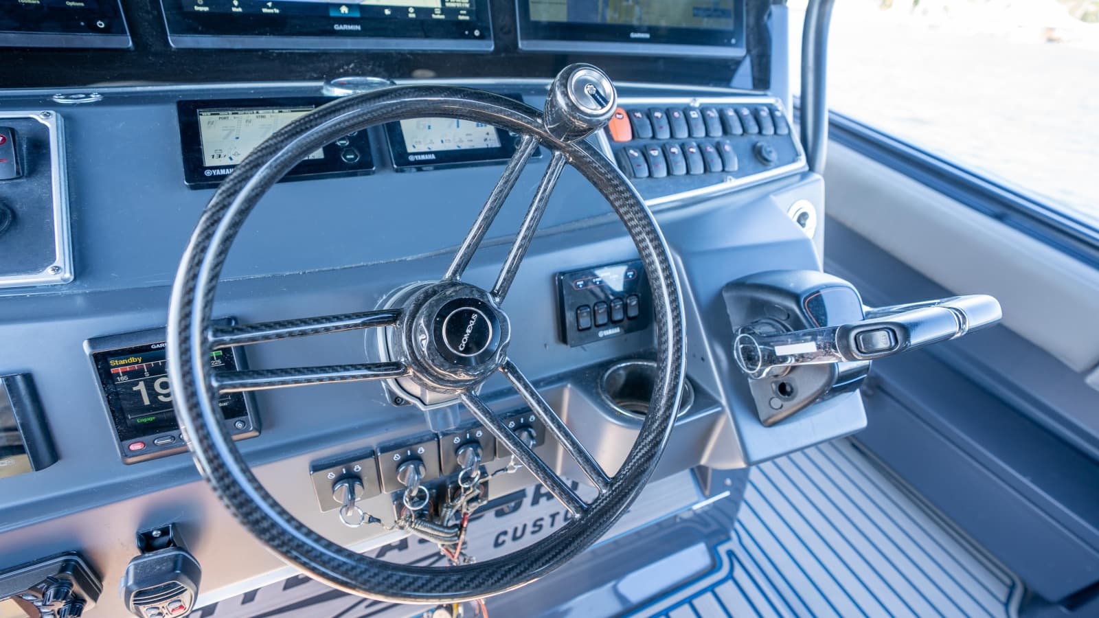 2016 Hydra-Sports 4200 Siesta