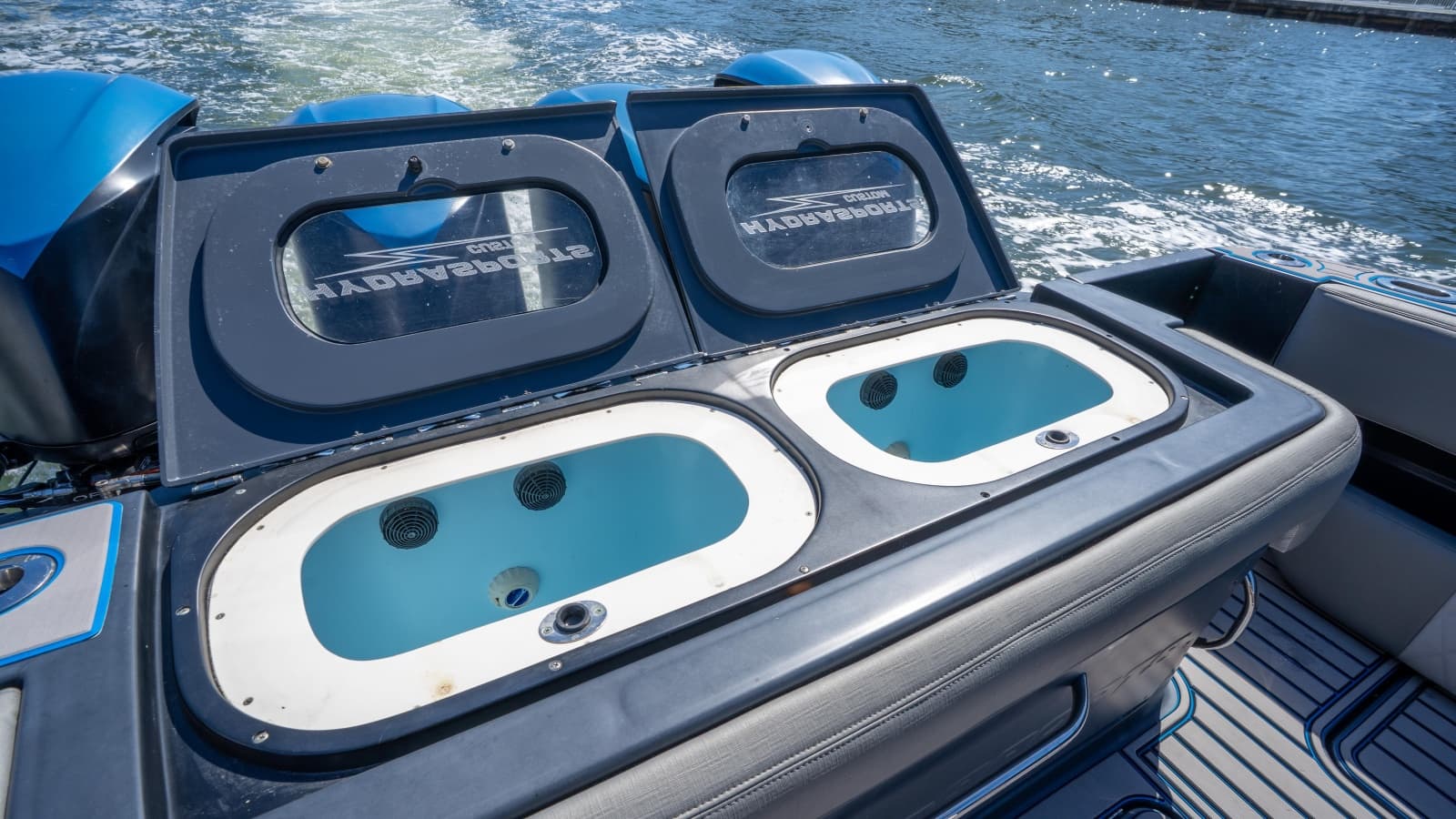 2016 Hydra-Sports 4200 Siesta