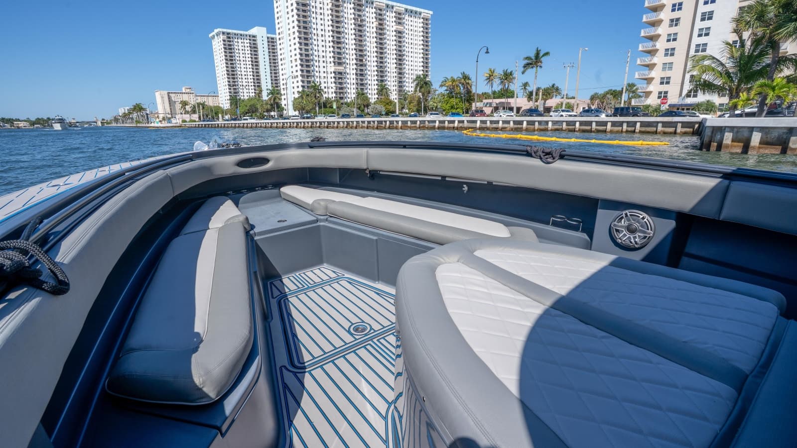 2016 Hydra-Sports 4200 Siesta