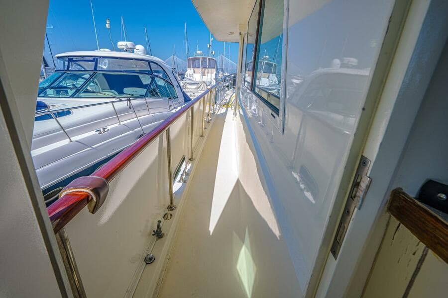 1987 Hatteras Motor Yacht