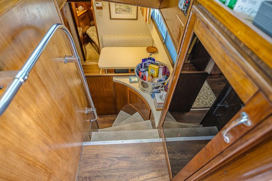 1987 Hatteras Motor Yacht