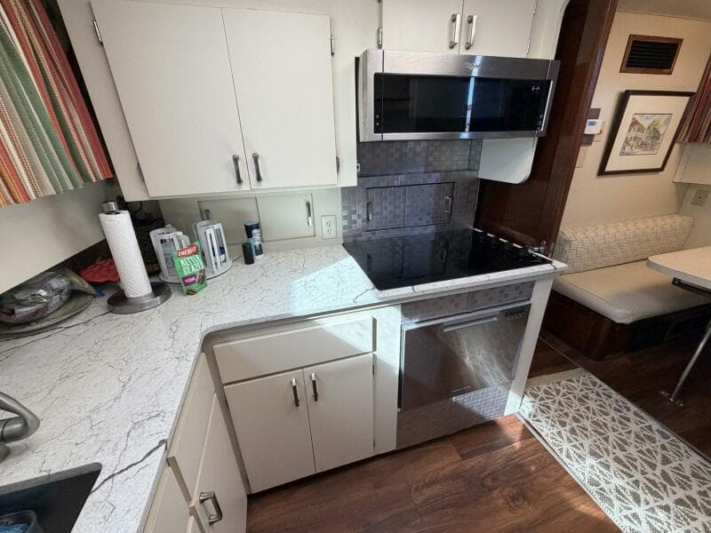 1987 Hatteras Motor Yacht