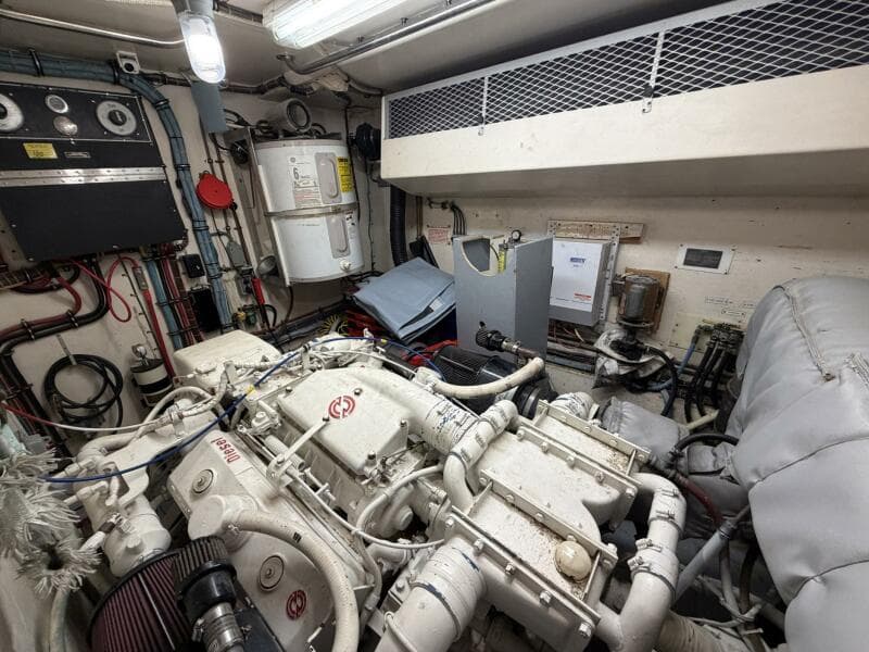 1987 Hatteras Motor Yacht