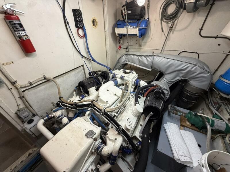 1987 Hatteras Motor Yacht