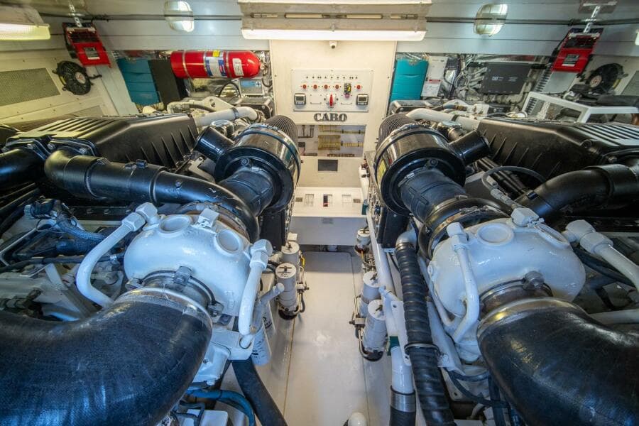 2009 Cabo 52 Flybridge