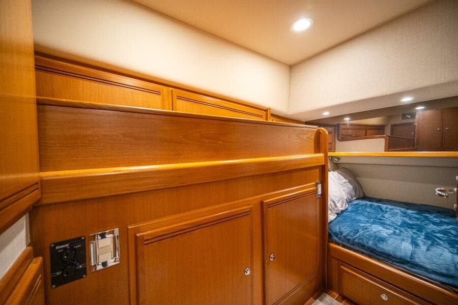 2009 Cabo 52 Flybridge