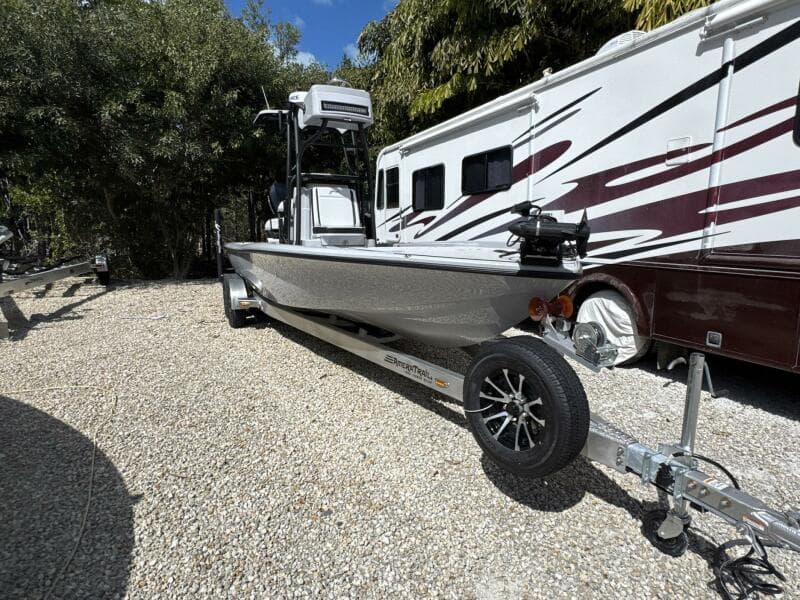 2026 Yellowfin 24 Bay Boat