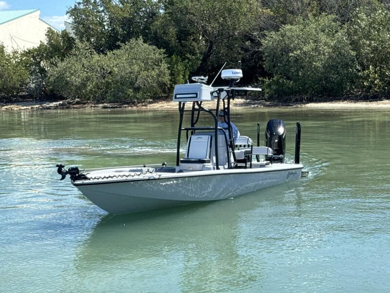 2026 Yellowfin 24 Bay Boat