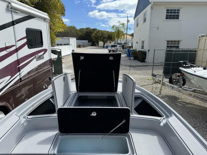 2026 Yellowfin 24 Bay Boat