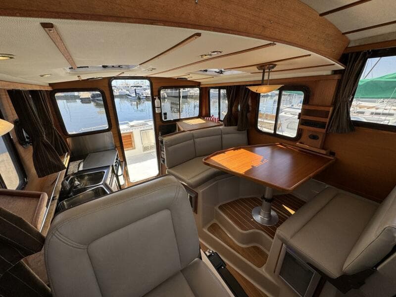 2012 Ranger Tugs R-29