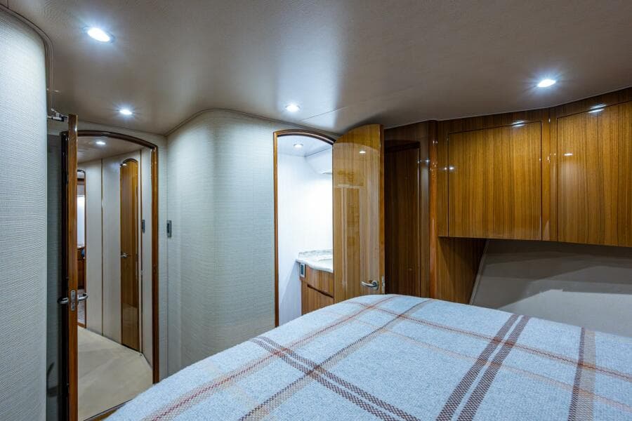 Viking 60 Bottom Line - Interior Stateroom