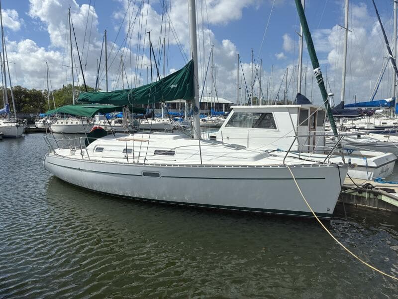 2003 Beneteau Oceanis 311 - Starboard Profile