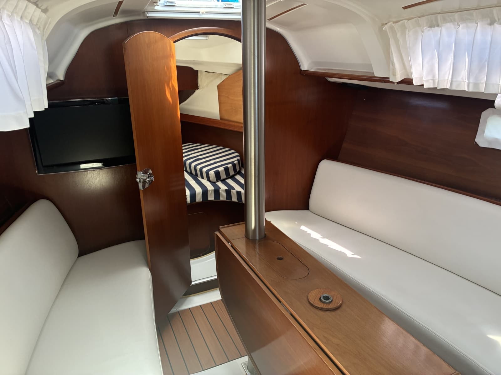 2003 Beneteau Oceanis 311 - Salon