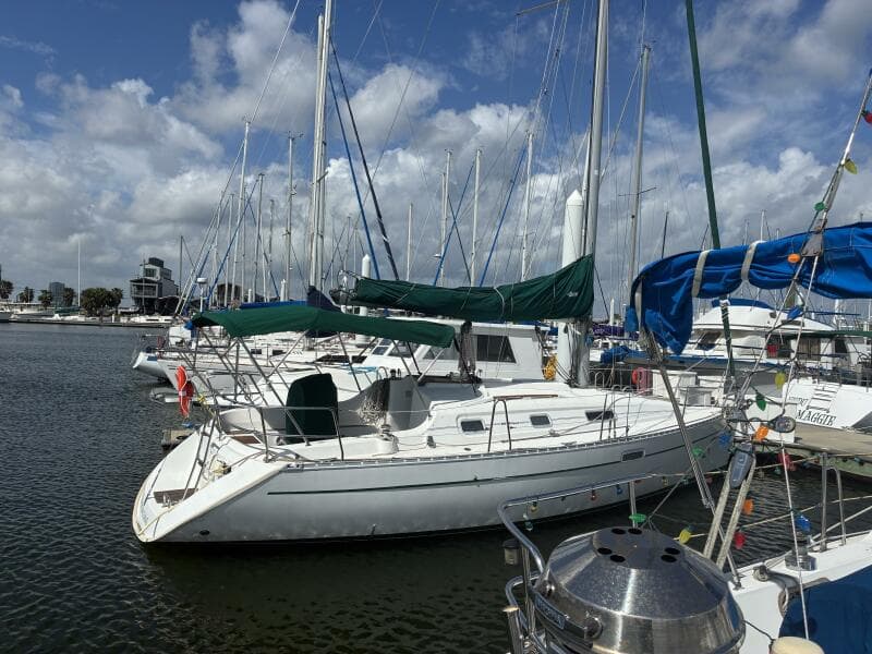 2003 Beneteau Oceanis 311 - Starboard Profile