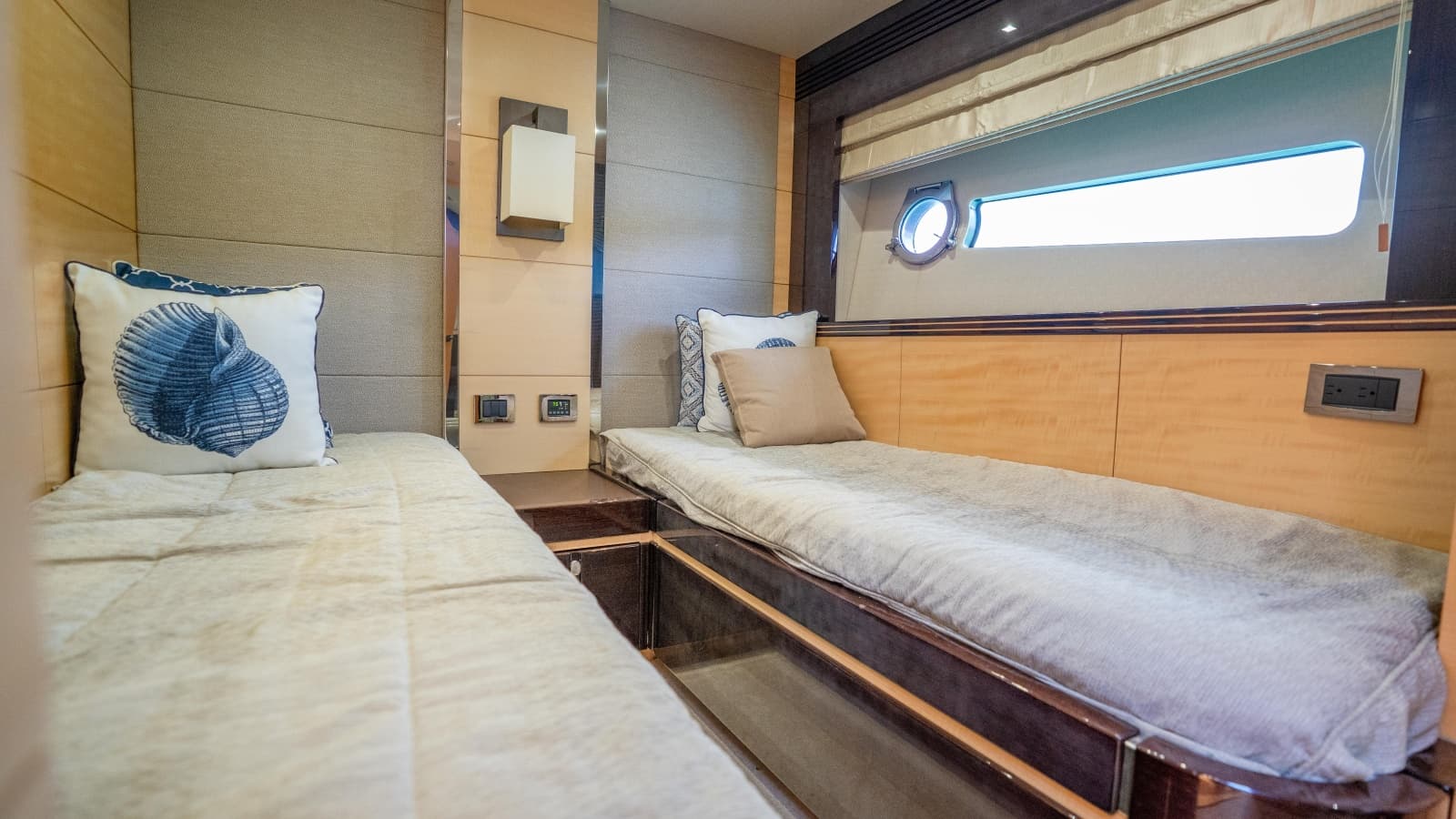 2014 Sunseeker 68' Sport Yacht