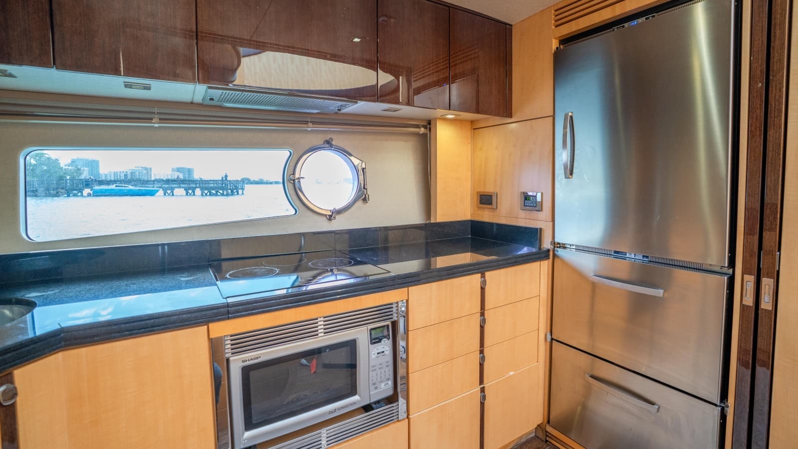 2014 Sunseeker 68' Sport Yacht