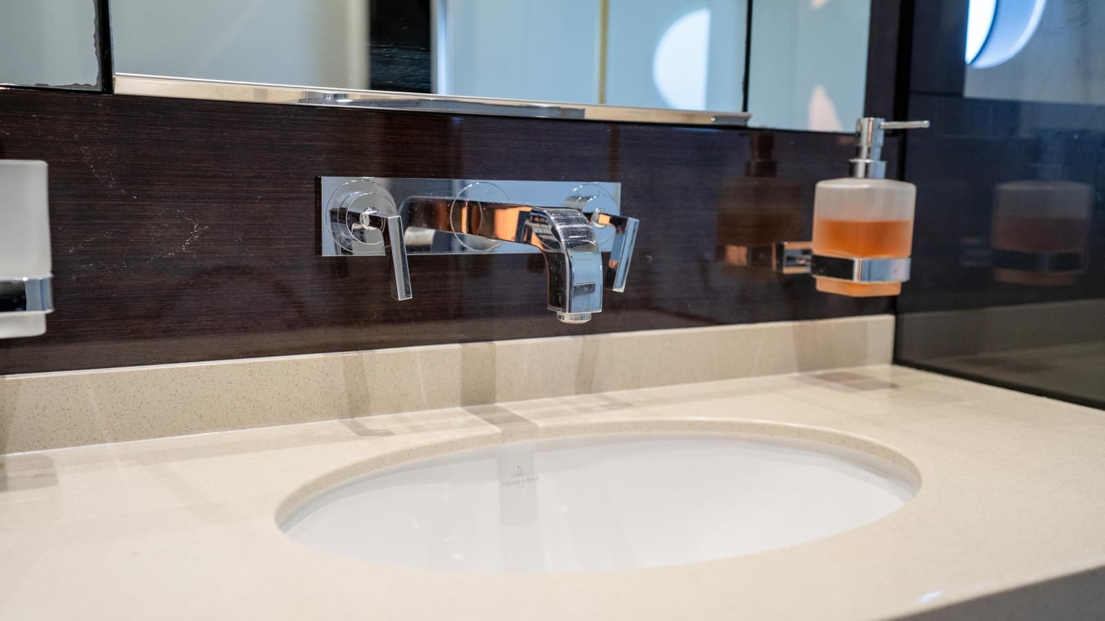 2014 Sunseeker 68' Sport Yacht