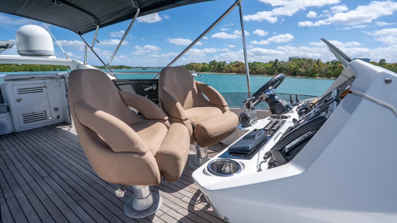 2014 Sunseeker 68' Sport Yacht