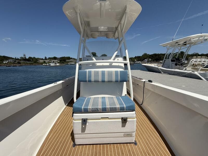 2017 Vanquish Bristol Harbor 23 CC