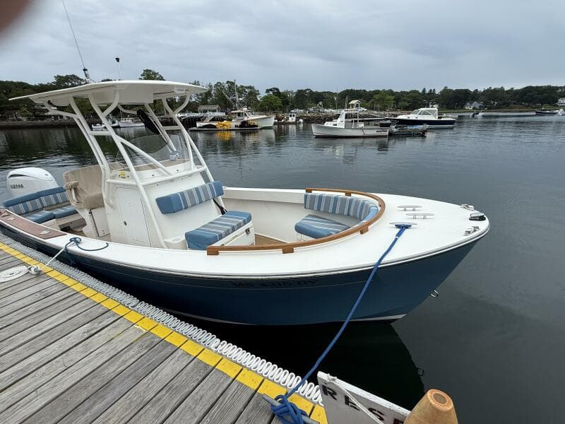 2017 Vanquish Bristol Harbor 23 CC