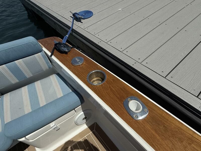 2017 Vanquish Bristol Harbor 23 CC