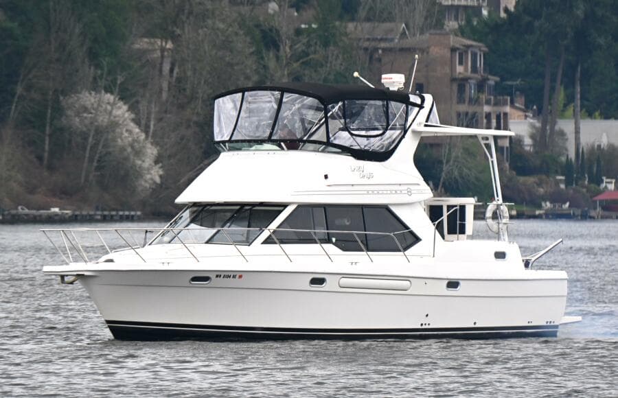 1996 Bayliner 4087 Aft Cabin Motoryacht