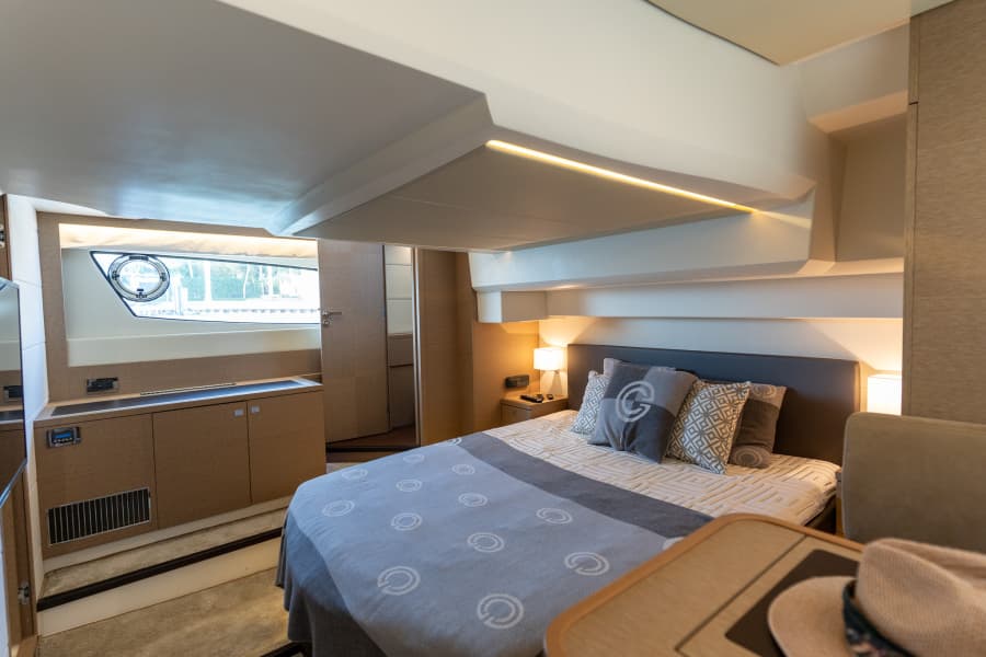 2017 Prestige 50 FLY