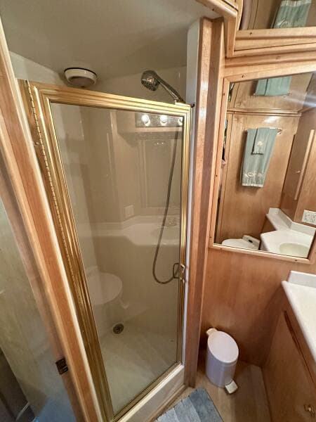 2000 Navigator 4600 Classic