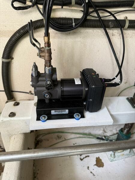 2000 Navigator 4600 Classic