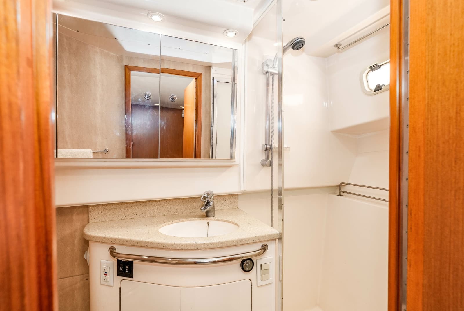 20045 40' Cabo Express - El Patron