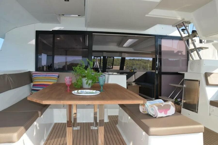 2015 Fountaine Pajot Saba