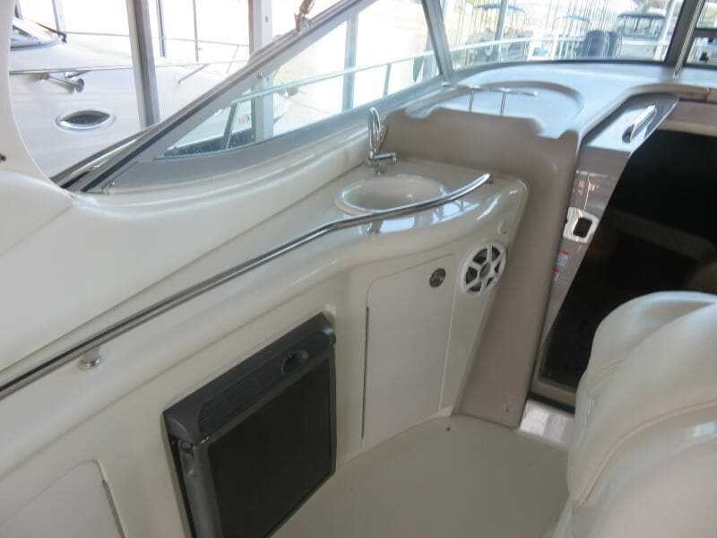 2005 Sea Ray 300 Sundancer