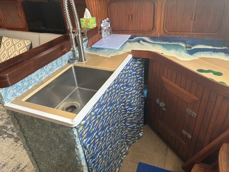 1986 Slocum 37 - Galley