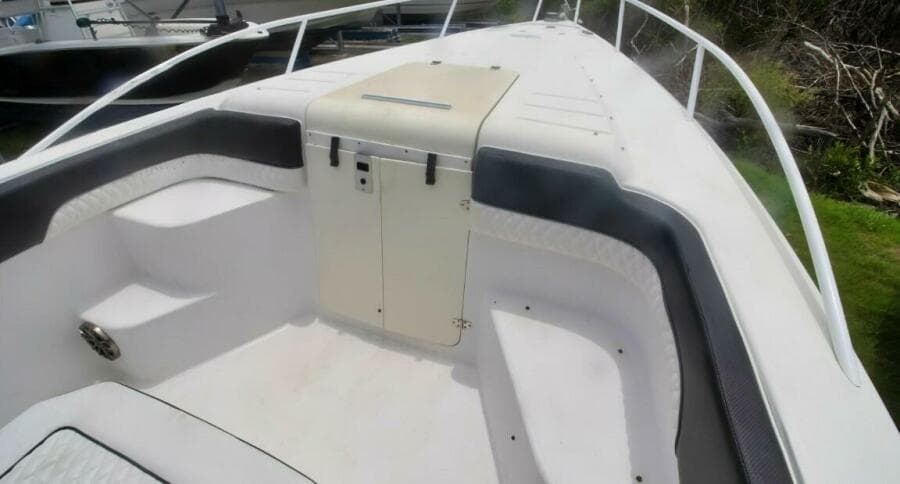 2005 Donzi 35 ZF Cuddy