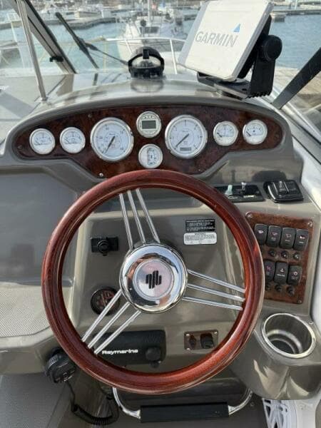 2007 Regal 2565 Window Express